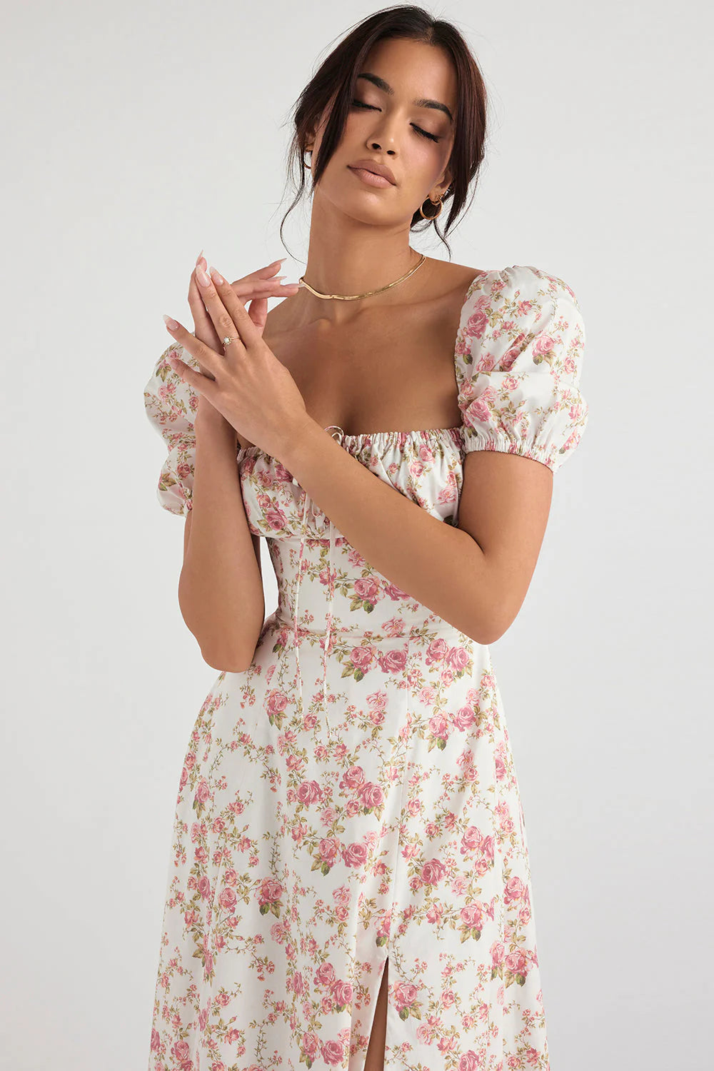 Midi sundress with floral puff sleeves